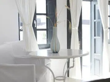 Sun Rocks Boutique 4*